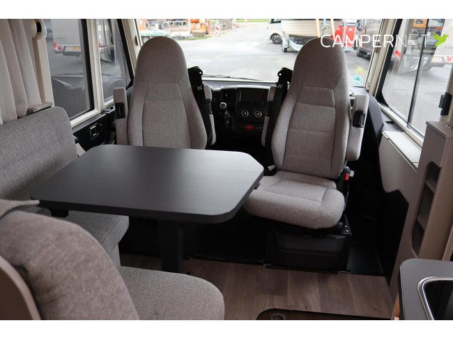 Hymer Exsis-I 580 Pure | 165cv | Camas individuales | Panel solar | Portabicicletas Thule | Cama abatible | Toldo Thule | 6.99M | foto: 8