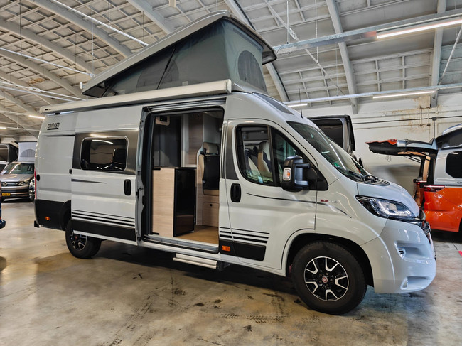 B&uuml;rstner Campeo Active 640 140PK Pop-top roof photo: 4