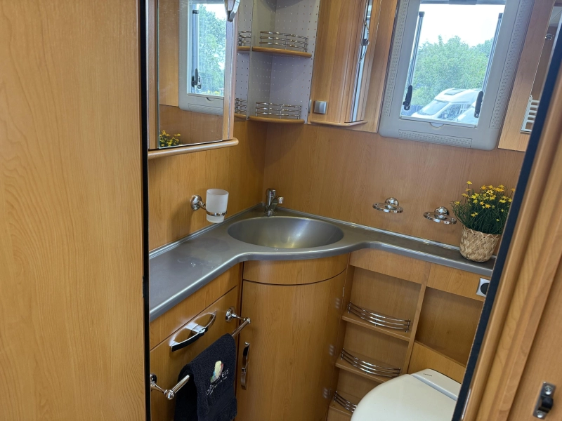 Phoenix Liner 8000 G Full options photo: 11