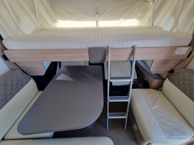 B&uuml;rstner Ixeo I720 Champagne Fiat foto: 19
