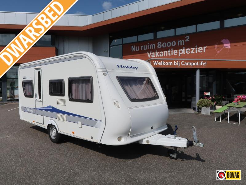 Hobby De Luxe 455 UF with awning and mover