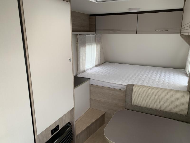 Bürstner Premio Life 425 TS - Mover - Thule luifel -  foto: 2