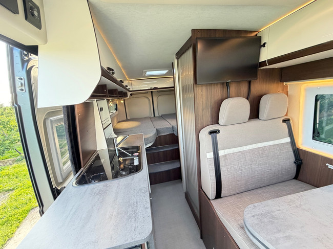 Pössl Summit Prime 640 Automaat / Skyroof / Trekhaak / Schotel TV / Grote NAVI foto: 21