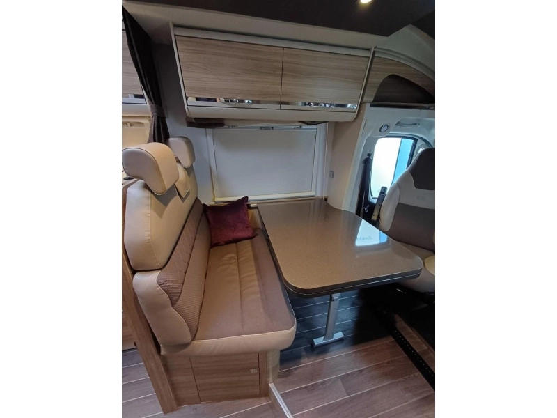 Adria Matrix M 670 SL Prima onderhouden camper  foto: 4