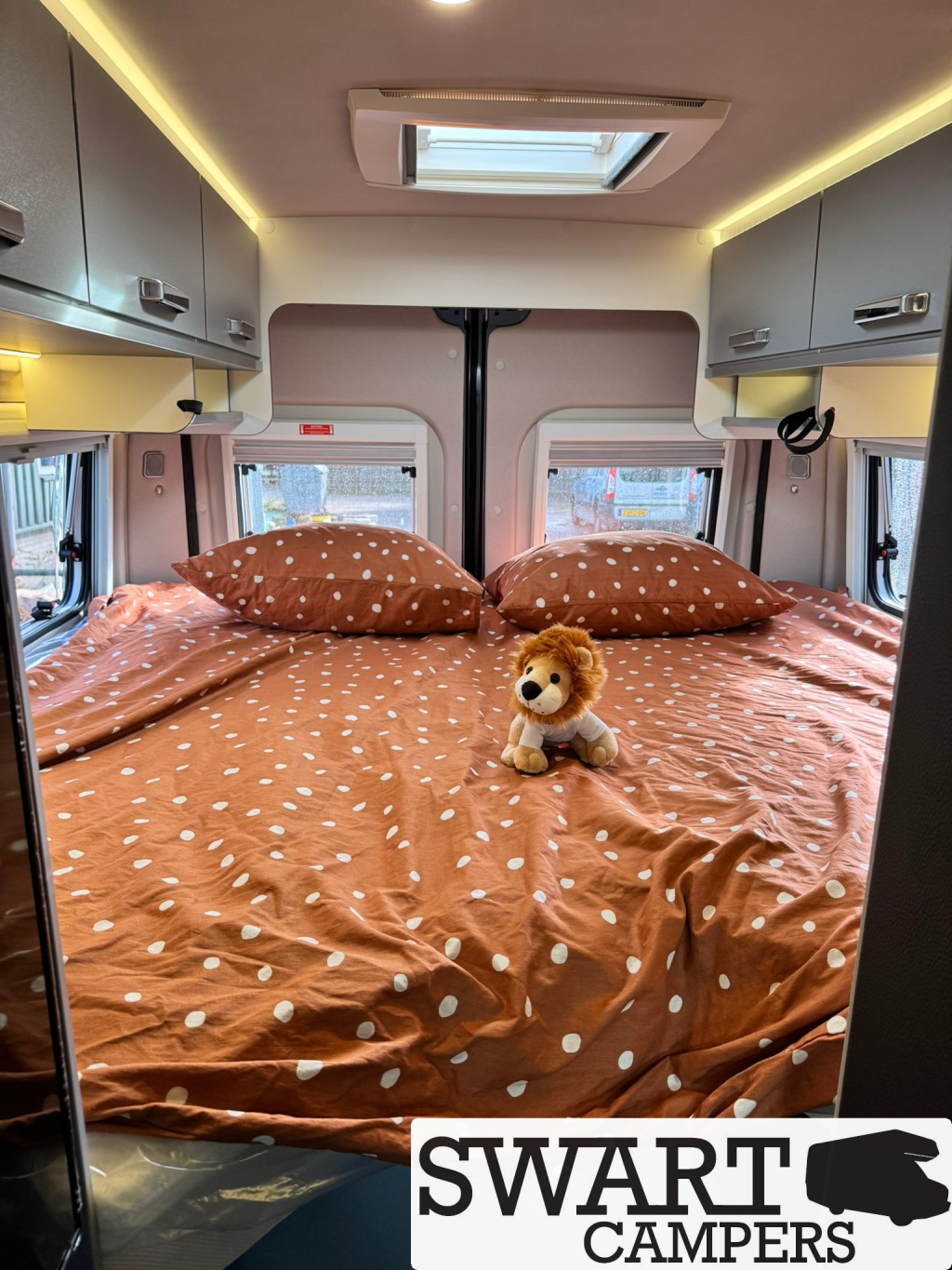 Weinsberg CaraBus Grey 630 ME Edition [Fire], Lengtebedden Automaat Maxi foto: 16