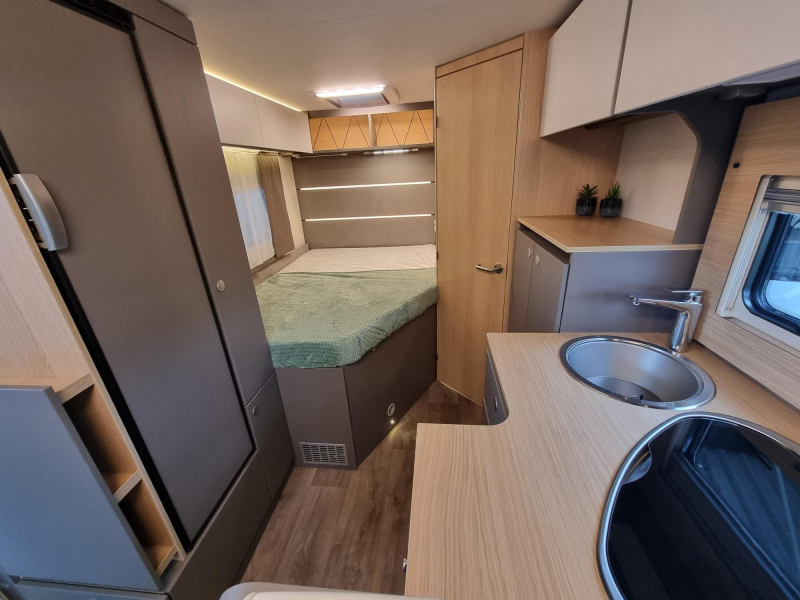 LMC Tourer 630 T 165 PS Foto: 8