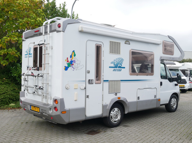 Weinsberg Meteor, Alkoof, Veel ruimte 6.50 Meter Alkoof foto: 19