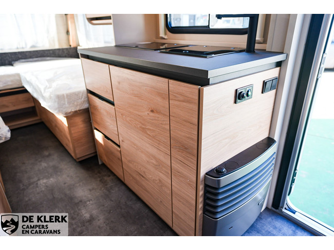 Dethleffs CAMPER 460 EL Christmas Special foto: 12