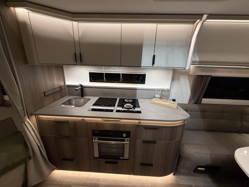 Kabe Royal 560 XLKS Model 2026 - KingSize  foto: 8