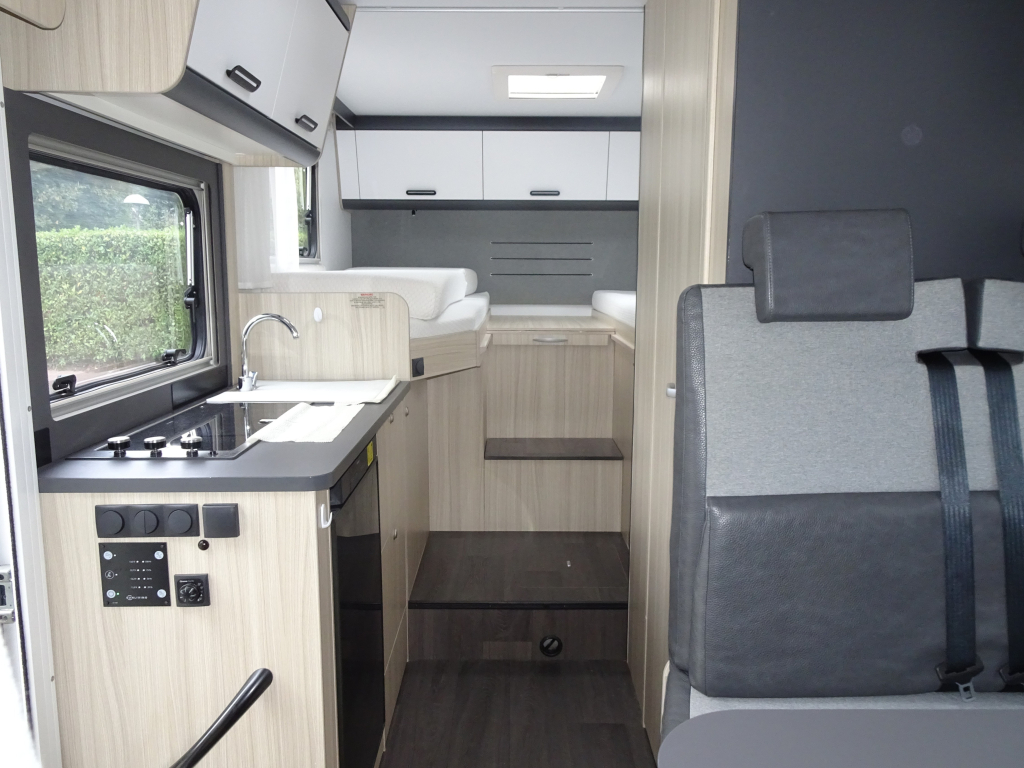 ADRIA SUN LIVING S 70 SL foto: 2