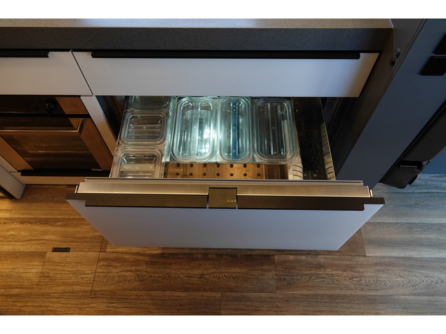 NIESMANN BISCHOFF Flair 920 ER 3.0 207Pk Aut. | Eifelgrijs | E&P Levelsysteem | Luchtvering | Lithium Accu's foto: 12