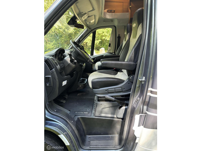 LMC Breezer H737 G Fiat 2.3 150pk Euro 6 | Enkele-bedden | Hefbed | Aparte douche/ wc | XXL Garage | Camera | Fietsendrager | 63dkm foto: 17