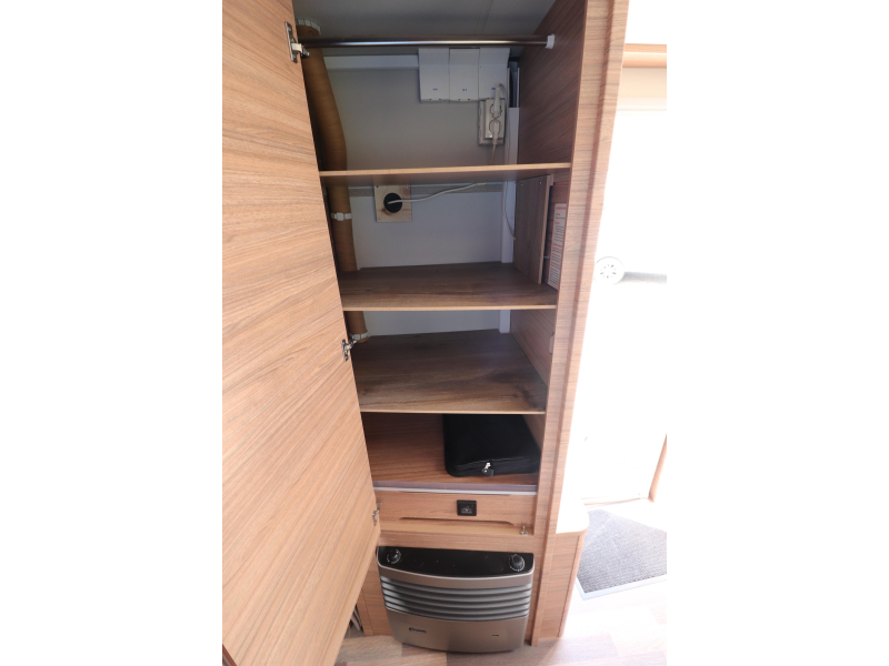 Weinsberg CaraOne Edition HOT 450 FU Frans Bed Tent Luifel  foto: 14