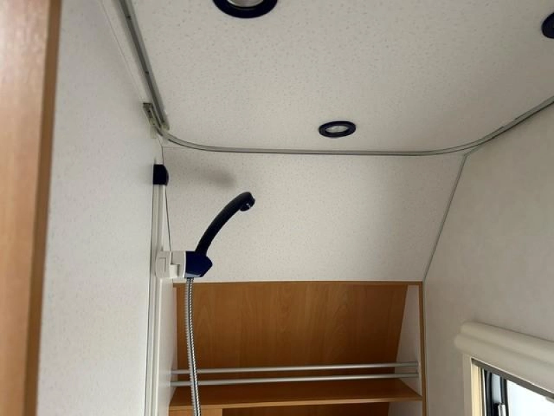 Eriba Swing 465 UNICO AWNING photo: 9