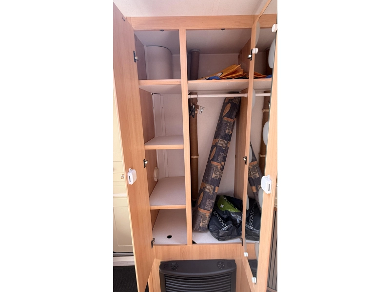 Home-Car Racer Spirit 45 frans bed rondzit toilet  foto: 10