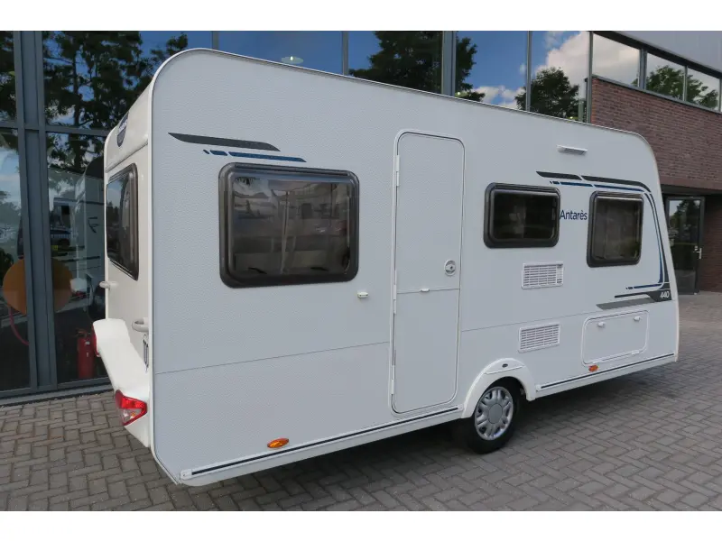 Caravelair Antares 440 VOORTENT+FIETSENDRAGER  foto: 2