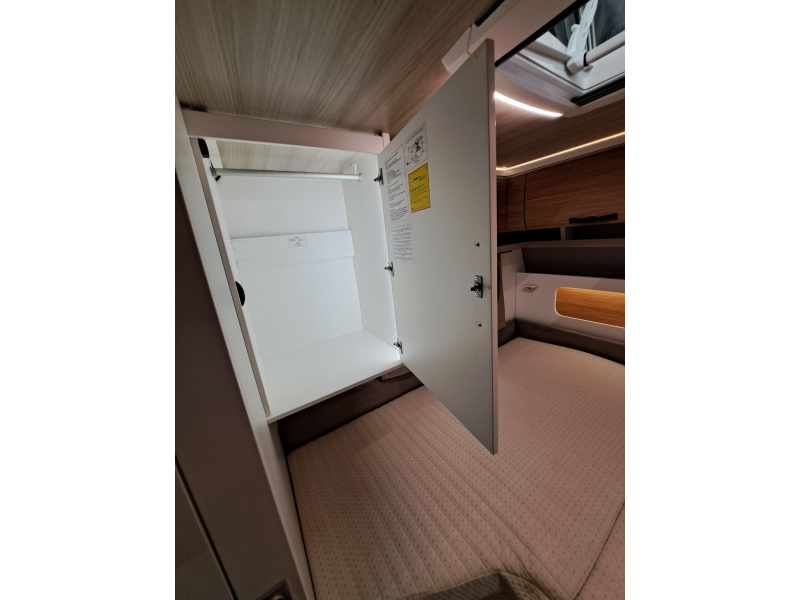 Eriba Nova Trend 480 incl. Luifel en Mover  foto: 16