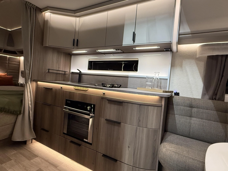 Kabe Royal 560 XLKS Model 2026 - KingSize  foto: 14