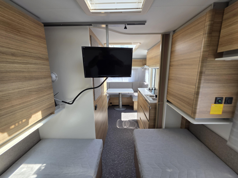 Adria Altea 492 UL Rondzit enkele bedden '18  foto: 13