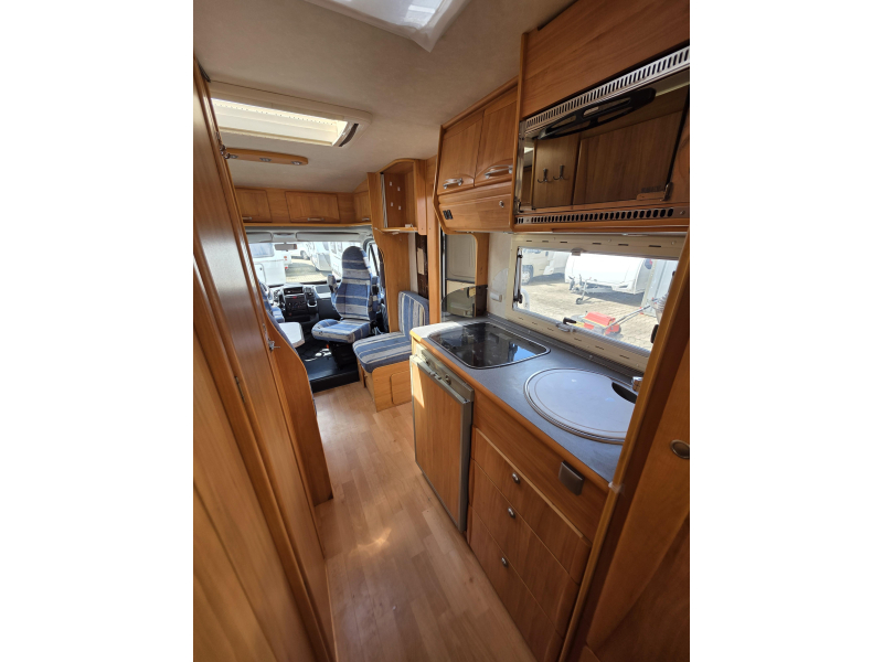 Adria Coral 660 SL Lengtebedden 2.8 AUTOMAAT  foto: 9