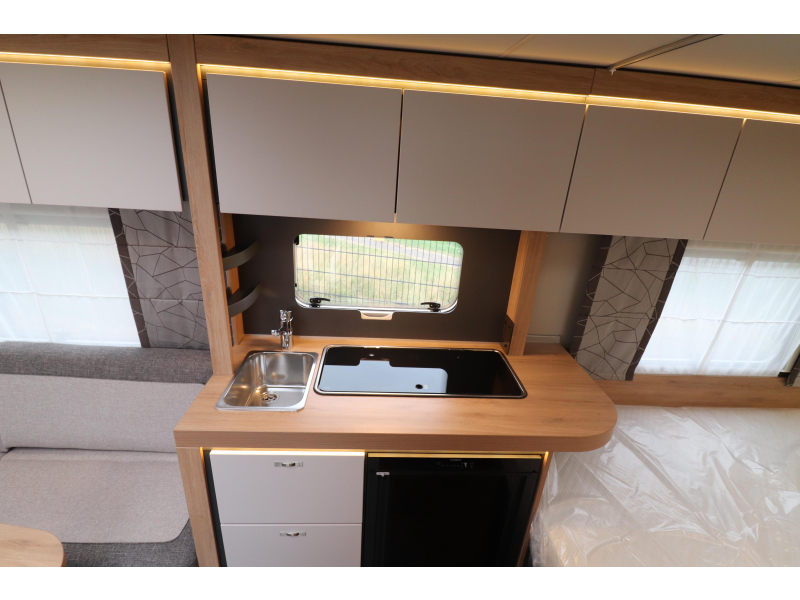 Knaus Sport Platinum 450 FU AKTION - 200 Foto: 9