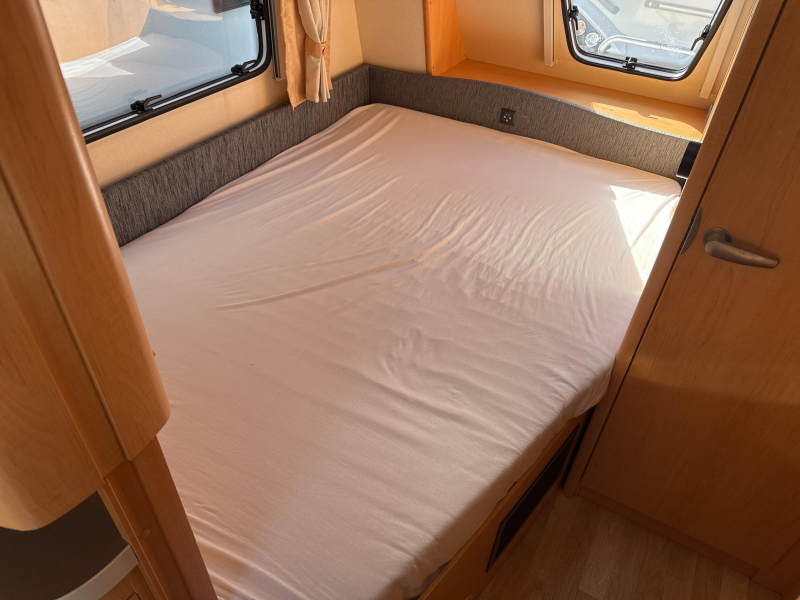 Hobby De Luxe 460 UFE Mover/Voortent/Fietsdr.  foto: 2
