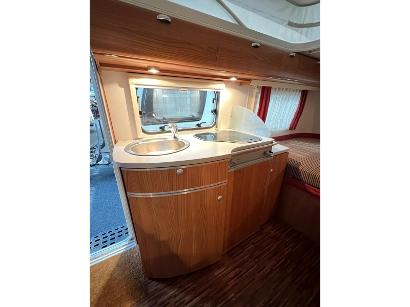 Eriba Touring 550 topstaat, luifel  foto: 11