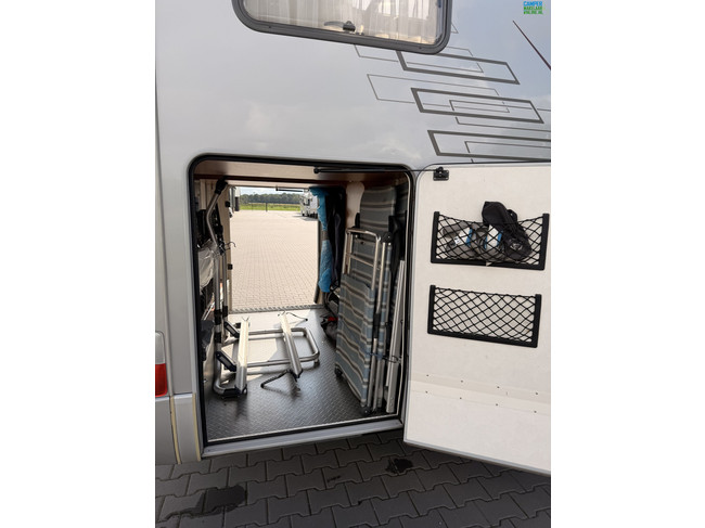 Hymer B 674SL foto: 9