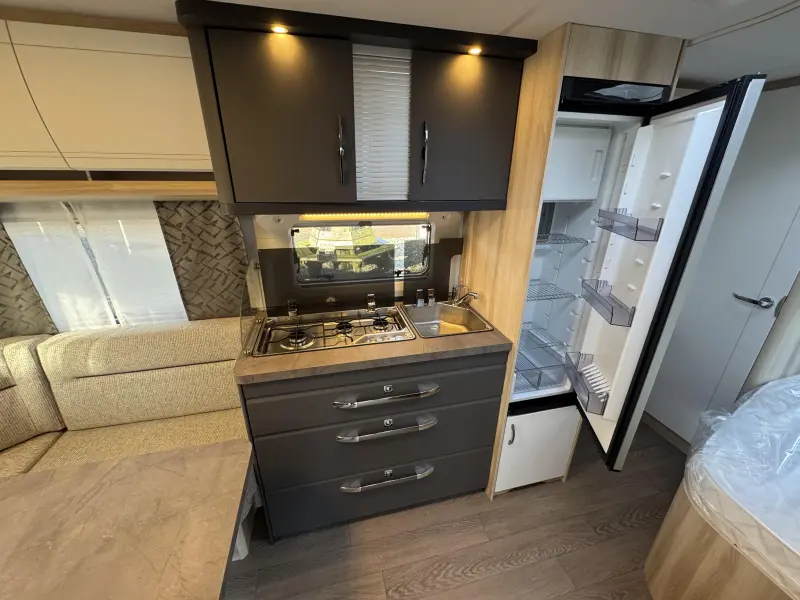 Hobby De Luxe 460 UFE  foto: 5