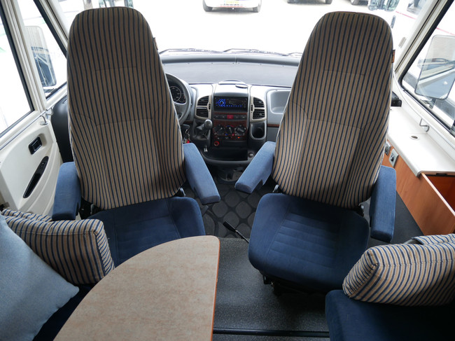 Hymer B654, Autocaravana Integral, Cama Francesa, Cama Abatible!! foto: 5