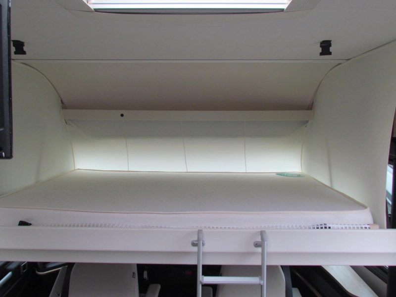 Pilote G 650 C Queen bed, Drop-down bed photo: 3