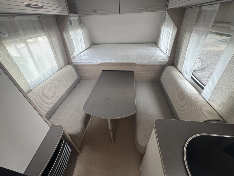 Bürstner Premio Life 490 TK Stapelbedden!  foto: 5