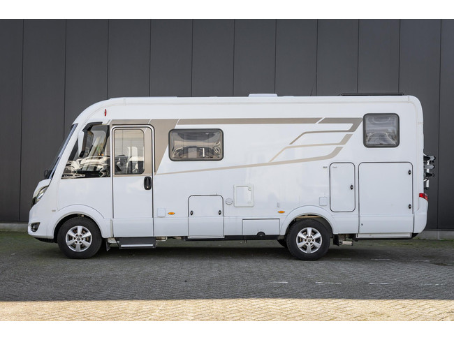Hymer BMC-I 580 Drop-down bed | Solar | Bicycle rack | Automatic | Drop-down bed | Solar | Bicycle rack | 9-speed Automatic photo: 2