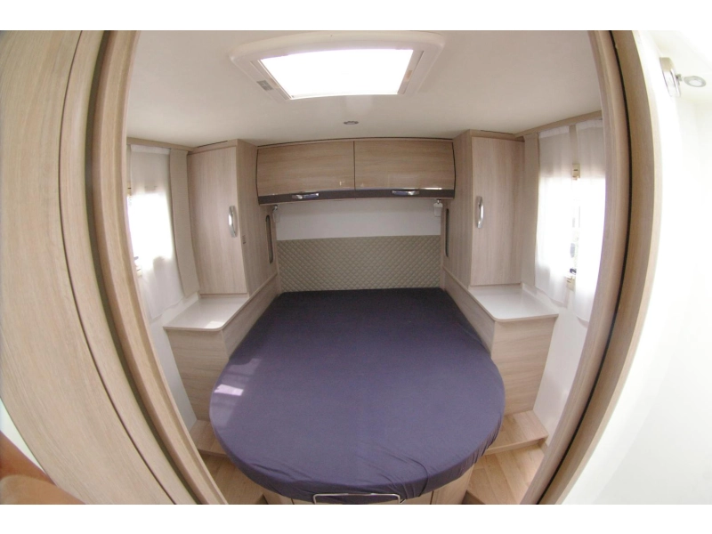 Rapido 8090 DF Queensbed, Hefbed.Airco,  foto: 12