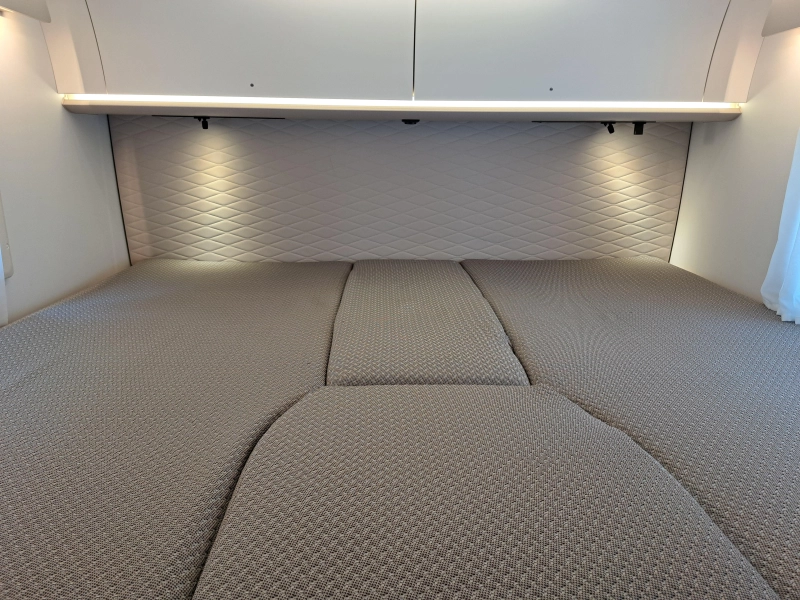 Adria Sonic 600 SL 180CV (ex-alquiler) foto: 10