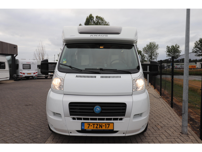 Knaus Sky Wave 700 MEG 4-Persoons/Enkele bedden  foto: 5