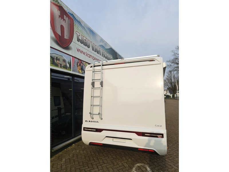 Adria Coral Plus 670 DL foto: 3