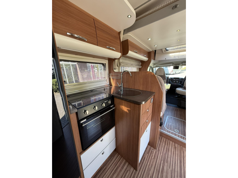 Adria Matrix 680 SP Ruime zit!  foto: 13
