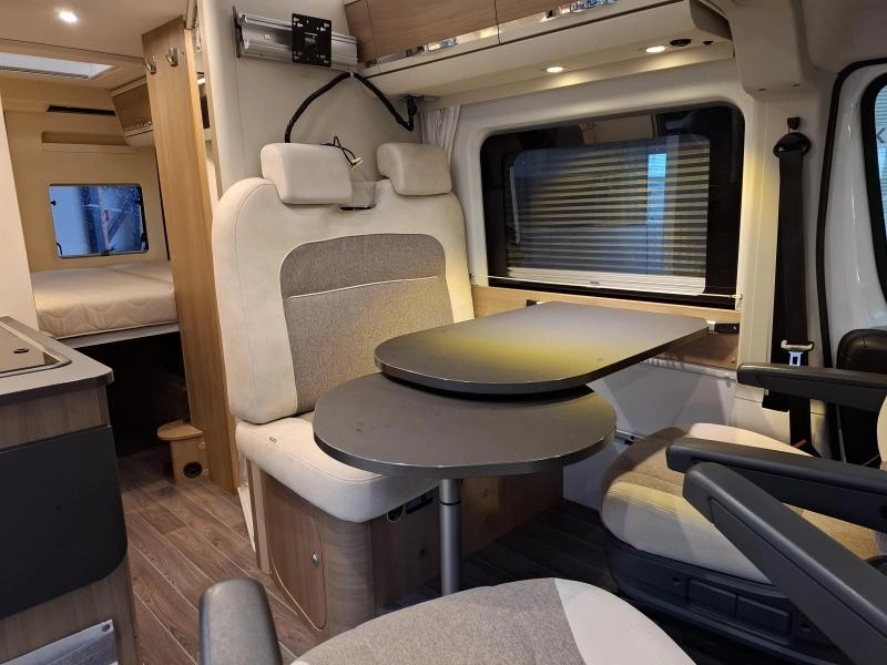 Adria Twin 600 SP 160CV Cama transversal Enganche foto: 13