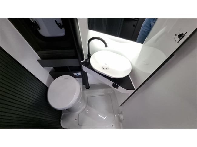 Adria Twin Supreme 640 SLB foto: 17