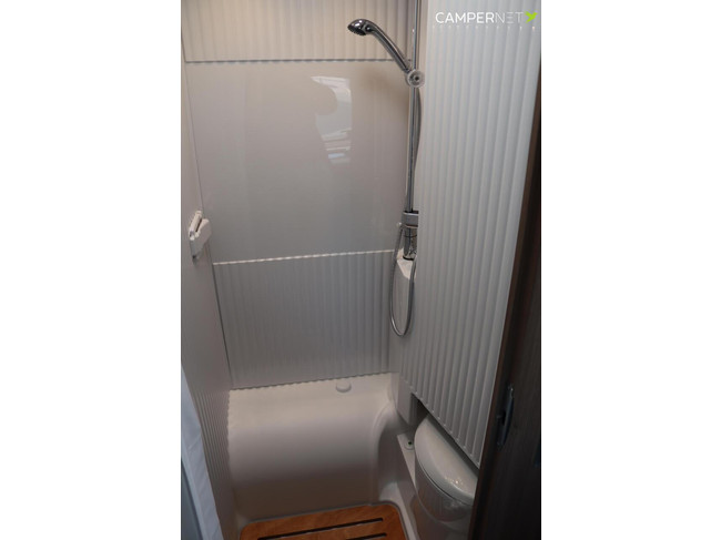 Carado V347 Pro+ Fiat 140cv Autom&aacute;tico | &iexcl;Nuevo modelo! | Alta capacidad de carga | Toldo | Versi&oacute;n compacta | Camas longitudinales | Ba&ntilde;o Vario foto: 21