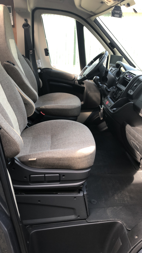 Hymer Yellowstone 649 EINZELBETTEN Foto: 13