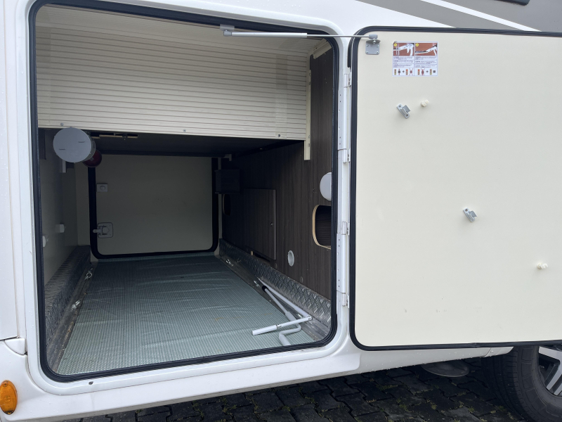 McLouis Carat 480 G -Queensbed-Levelsysteem Foto: 21
