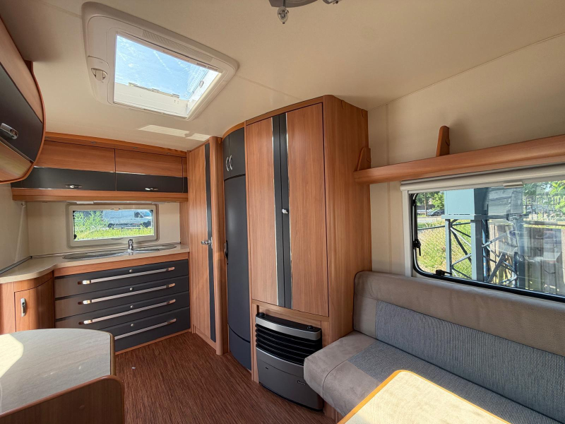 Hobby De Luxe 380 TB Mit Mover und Markise! Foto: 13