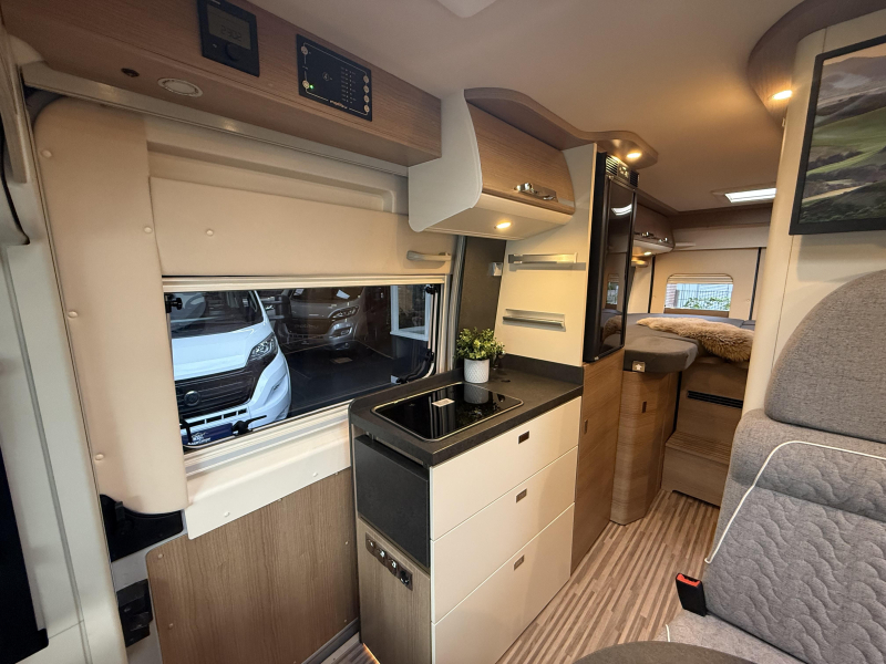 Malibu Van 640 LE New model! Automatic! photo: 15