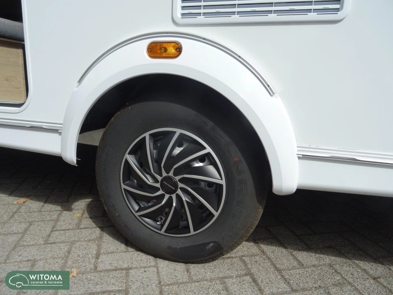 Weinsberg CaraOne Edition HOT 480 EU Enkel bedden  foto: 18