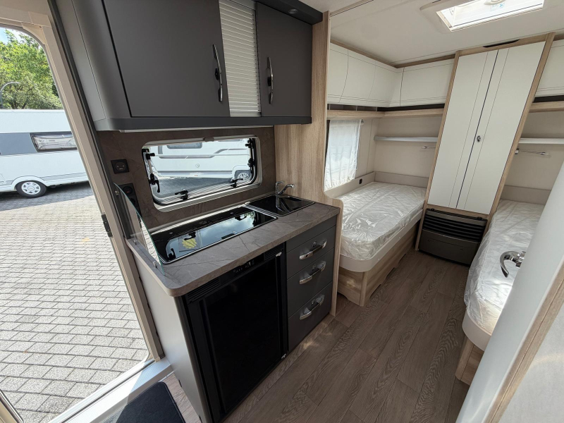 Hobby De Luxe 460 LU MODELO 2027 foto: 9