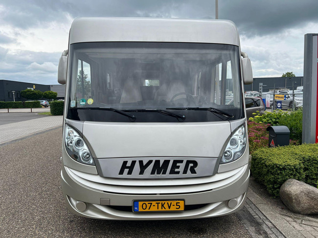 Hymer B514l | Cama fija | Asiento en L | Toldo de cassette | Aire acondicionado | Bearlock | C&aacute;mara | NAVI | Apple CarPlay | TV foto: 1