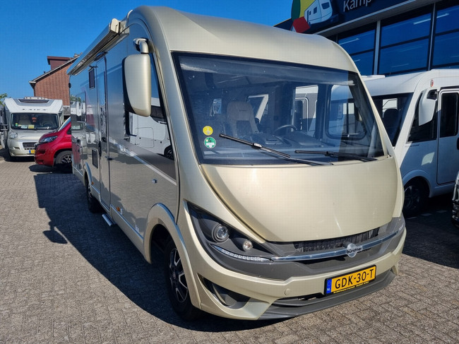 B&uuml;rstner Ixeo I720 Champagne Fiat foto: 3
