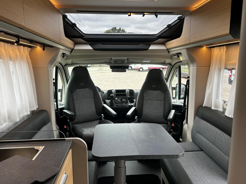 Adria Compact Select DL Grote koelkast, Luifel  foto: 10